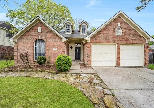 1st image of 11610 Oak Lake Park Dr, Sugar Land, TX 77498 | MLS# 55761497