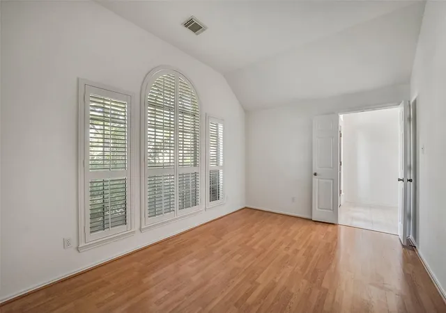 Photo 4 of Sale Pending at 222 Glenridge Forest, Houston, TX 77094 | MLS# 63330218 | Listing updated on 2026-08-23