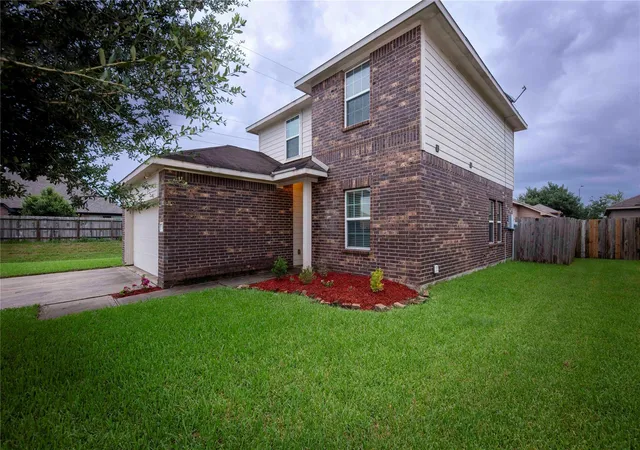 2nd image of 1 Garden Springs Ct, Manvel, TX 77578 | MLS# 35996487