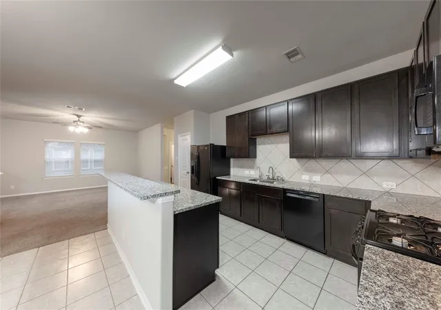 5th image of 1 Garden Springs Ct, Manvel, TX 77578 | MLS# 35996487
