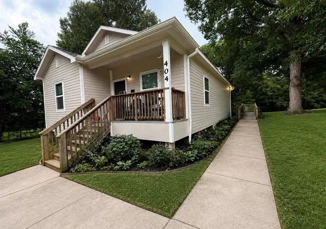 Photo 3 of Single family home for sale at 404 Gordon Dr, Livingston, TX 77351 | MLS# 34553758 | Listing updated on 2026-09-14