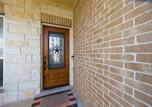 4th image of 2414 Leadville Ct, Fresno, TX 77545 | MLS# 59838598
