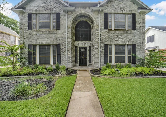 3rd image of 126 Shadow Wood Dr, Sugar Land, TX 77498 | MLS# 27420508
