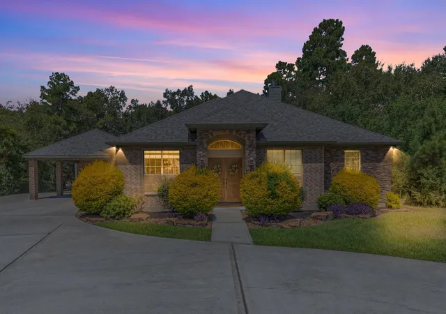 Photo 2 of Single family home for sale at 27807 Live Oak View Ct, Huffman, TX 77336 | MLS# 82967118 | Listing updated on 2026-09-19