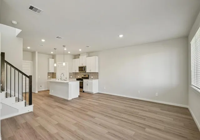 5th image of 2203 Boardwalk Ln, Kemah, TX 77565 | MLS# 64755726