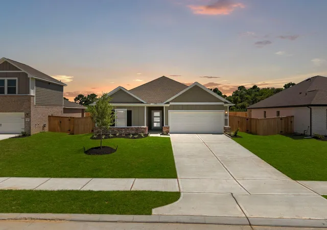 1st image of 6718 Pebble Bluff Ct, Cove, TX 77523 | MLS# 24141265