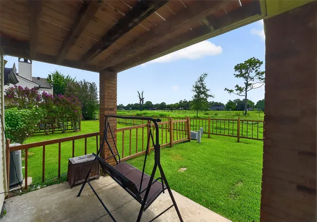 image of 15920 Seahorse Dr, Houston, TX 77062 | MLS# 18262479