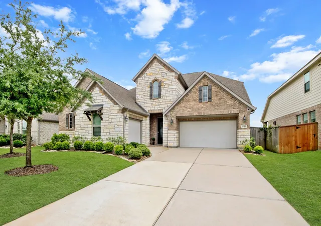 Photo 3 of Single family home for sale at 15415 Lancaster Fls Dr, Cypress, TX 77429 | MLS# 32563867 | Listing updated on 2026-09-20