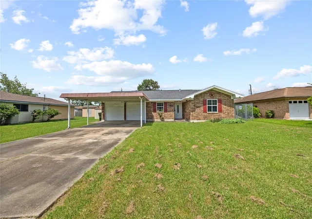2nd image of 1328 Vera Dr, Port Arthur, TX 77642 | MLS# 95055178