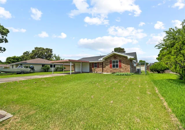 4th image of 1328 Vera Dr, Port Arthur, TX 77642 | MLS# 95055178