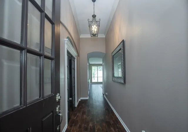 Photo 3 of Single family home for sale at 8207 Otter Crk Way, Missouri City, TX 77459 | MLS# 32094041 | Listing updated on 2026-08-14