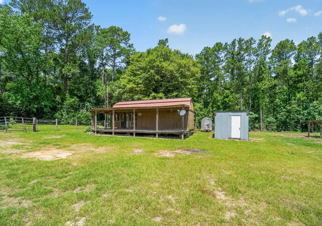 4th image of 103 Perry Dr, Coldspring, TX 77331 | MLS# 86006907