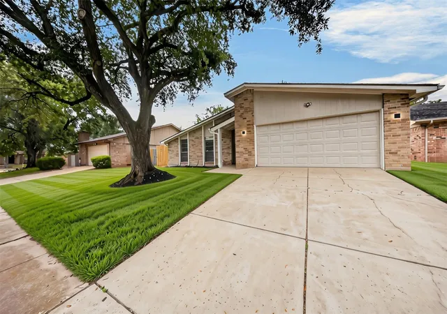 Photo 1 of Single family home for sale at 16807 Clan Macintosh Dr, Houston, TX 77084 | MLS# 30702590 | Listing updated on 2026-09-23
