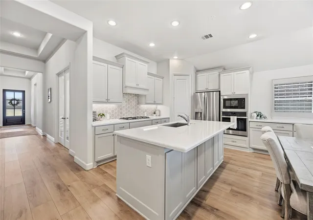 Photo 3 of Single family home for sale at 21002 White Rock Crk Dr, Cypress, TX 77433 | MLS# 56923765 | Listing updated on 2026-09-20