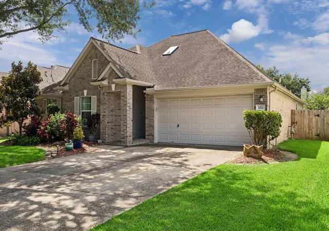 Photo 1 of Sale Pending at 2112 Bristol Breeze Ln, League City, TX 77573 | MLS# 44980287 | Listing updated on 2026-10-02