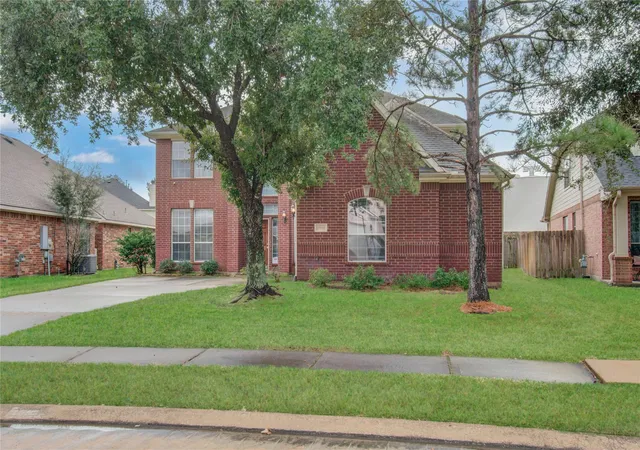 Photo 2 of Single family home for sale at 16819 Newlight Bnd Dr, Houston, TX 77095 | MLS# 32747643 | Listing updated on 2026-09-14