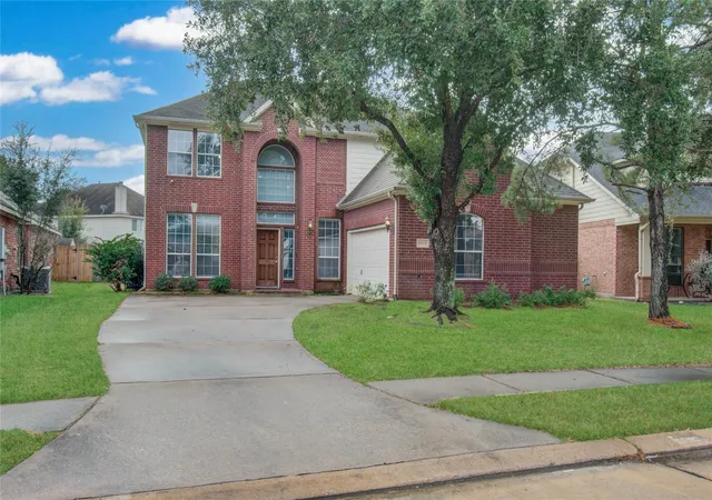 Photo 3 of Single family home for sale at 16819 Newlight Bnd Dr, Houston, TX 77095 | MLS# 32747643 | Listing updated on 2026-09-14