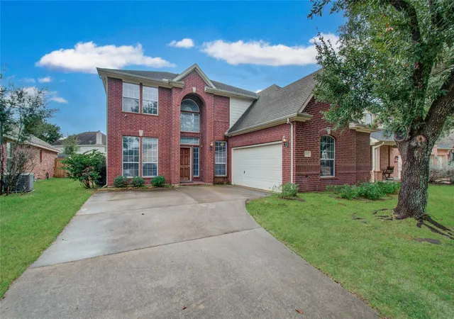 Photo 3 of Single family home for sale at 16819 Newlight Bnd Dr, Houston, TX 77095 | MLS# 32747643 | Listing updated on 2026-09-14