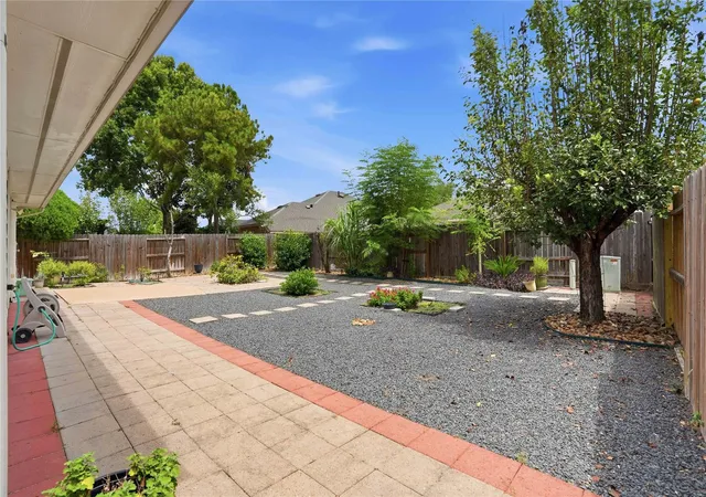 Photo 3 of Sale Pending at 16106 Saxon Holw Ln, Houston, TX 77084 | MLS# 66061823 | Listing updated on 2026-09-09