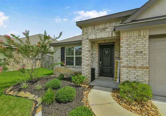 Photo 2 of Single family home for sale at 23516 Marble Pass Tr, New Caney, TX 77357 | MLS# 48717585 | Listing updated on 2026-09-12