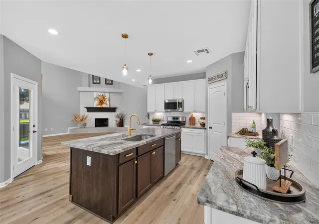 Photo 3 of Single family home for sale at 108 April Cvs, Montgomery, TX 77356 | MLS# 56646106 | Listing updated on 2026-09-19