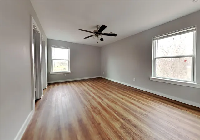 4th image of 8639 Sunderland Rd, Houston, TX 77028 | MLS# 97741849