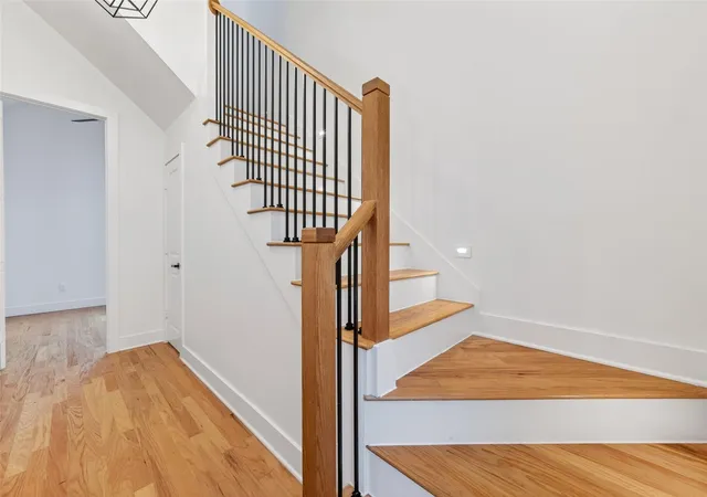 5th image of 1938 Laverne St, Houston, TX 77080 | MLS# 27840693