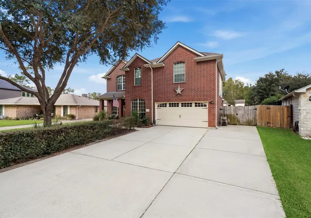 Photo 3 of Single family home for sale at 1719 Cloister Dr, Crosby, TX 77532 | MLS# 11539753 | Listing updated on 2026-09-12