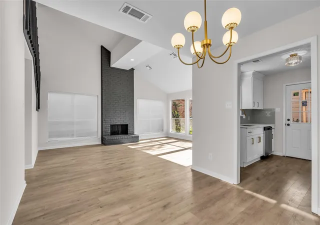 Photo 3 of Townhouse for sale at 1907 Trixie Ln, Houston, TX 77042 | MLS# 37929547 | Listing updated on 2026-09-12