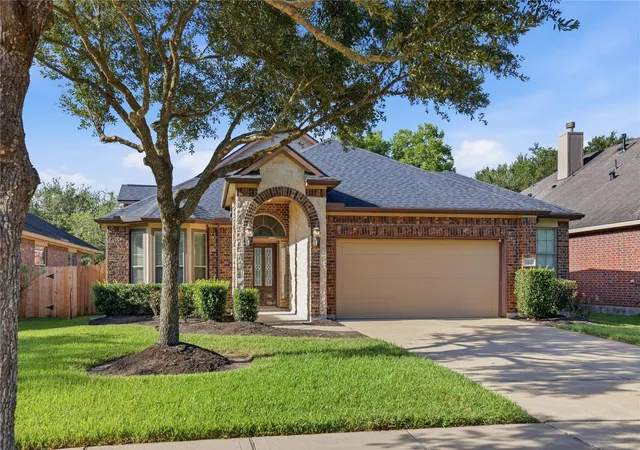 Photo 1 of Single family home for sale at 2412 Via Montesano, League City, TX 77573 | MLS# 62940584 | Listing updated on 2026-10-09