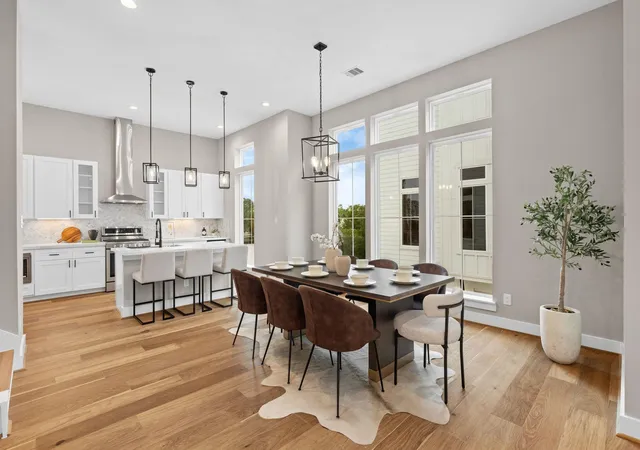 Photo 2 of Single family home for sale at 1177 W 19th Street, Houston, TX 77008 | MLS# 78645771 | Listing updated on 2026-09-19