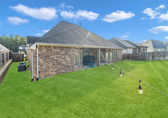 4th image of 1014 Lakemont Bend Ln, Pinehurst, TX 77362 | MLS# 65834068