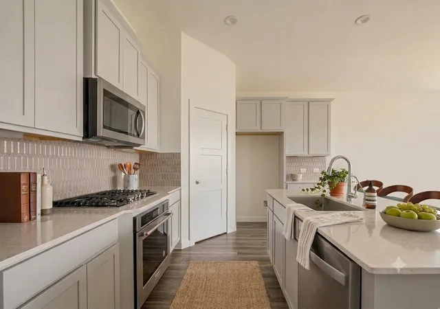 2nd image of 133 Aurora Springs, Katy, TX 77493 | MLS# 83865300
