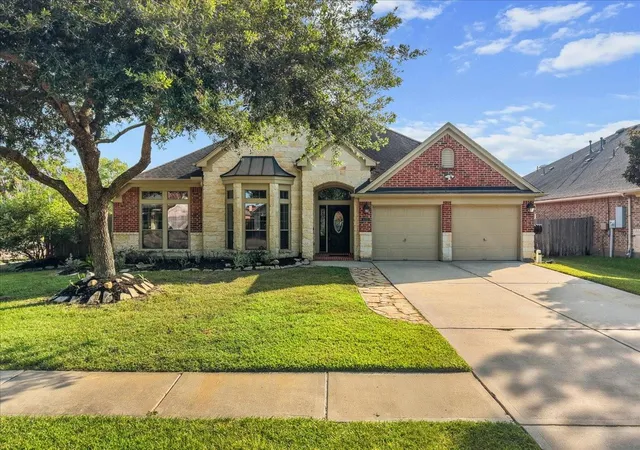1st image of 6103 Castle Peak Ln, League City, TX 77573 | MLS# 38943824
