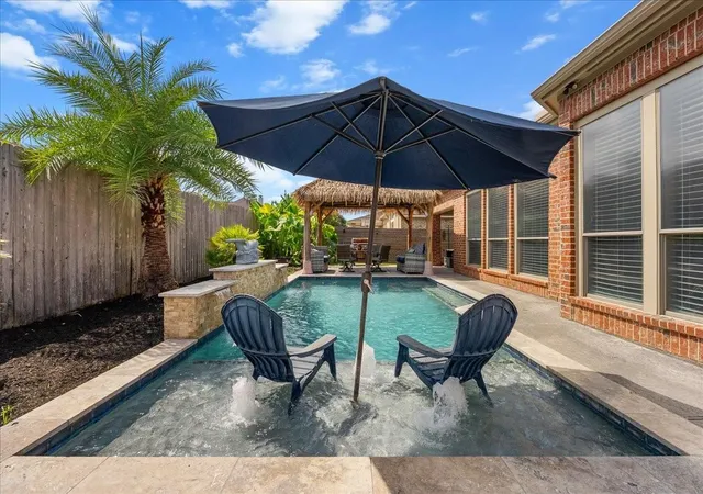 2nd image of 6103 Castle Peak Ln, League City, TX 77573 | MLS# 38943824