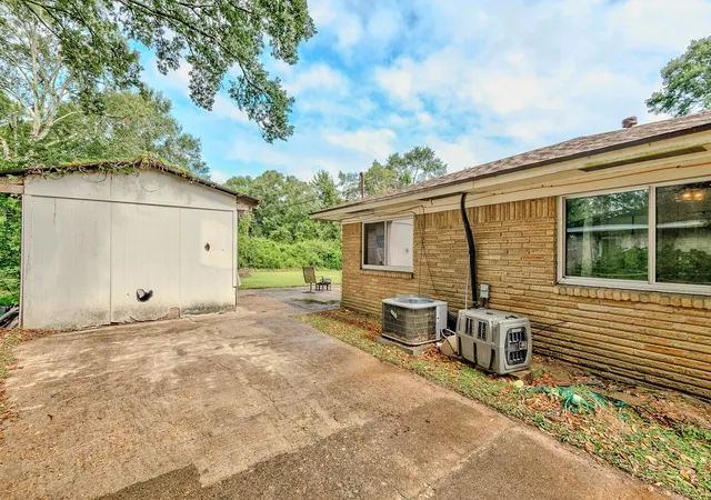 34th image of 3955 Hale St, Vidor, TX 77662 | MLS# 74274886