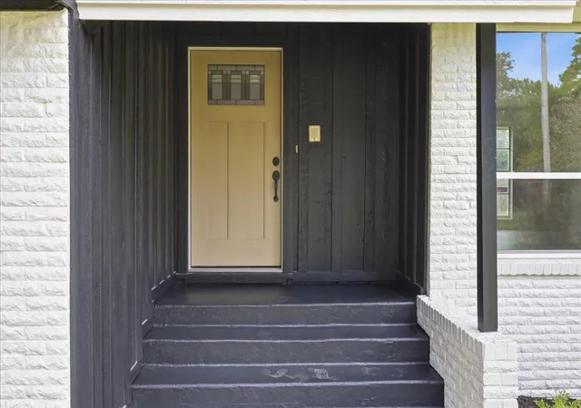 Photo 3 of Single family home for sale at 1925 Galway Dr, Vidor, TX 77662 | MLS# 74279738 | Listing updated on 2026-09-25