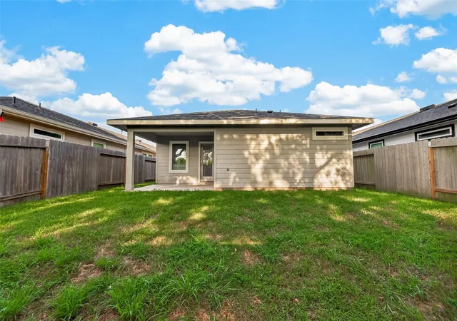 26th image of 12920 Wempe Wy, Houston, TX 77047 | MLS# 89623243