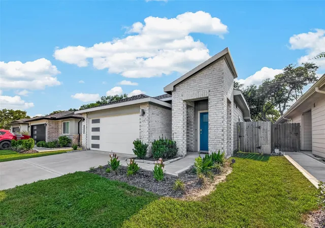 2nd image of 12920 Wempe Wy, Houston, TX 77047 | MLS# 89623243