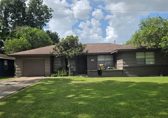 1st image of 10319 Lafferty Oaks St, Houston, TX 77013 | MLS# 38978349