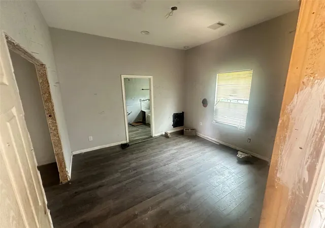 Photo 3 of Single family home for sale at 4713 Earline St, Houston, TX 77016 | MLS# 60141854 | Listing updated on 2026-09-03