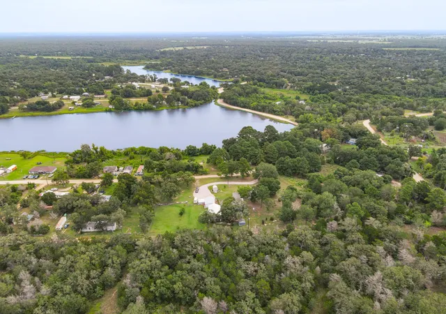 39th image of 637 Lakeview Dr, Caldwell, TX 77836 | MLS# 44384351