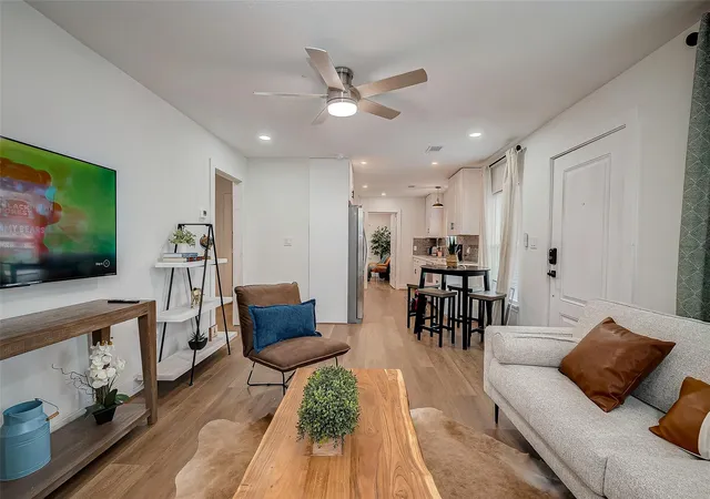 1st image of 4926 Pershing St, Houston, TX 77033 | MLS# 65707522