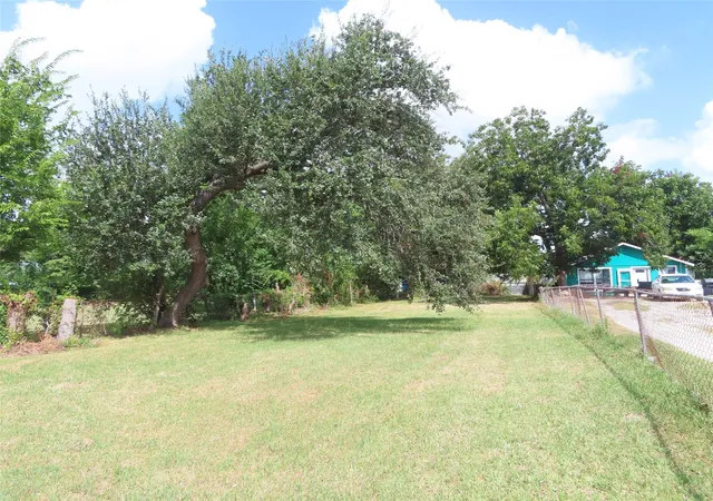 Photo 1 of Sale Pending at 2107 Maryland St, Baytown, TX 77520 | MLS# 97287560 | Listing updated on 2026-09-15
