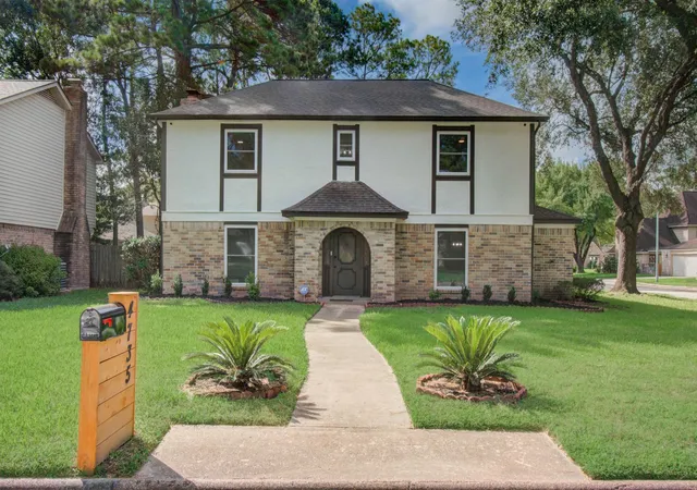 Photo 1 of Single family home for sale at 4735 Theall Rd, Houston, TX 77066 | MLS# 73482970 | Listing updated on 2026-09-03