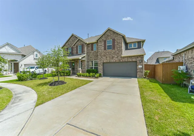 Photo 3 of Single family home for sale at 12615 Jetty Ridge Dr, Texas City, TX 77568 | MLS# 57320004 | Listing updated on 2026-09-12