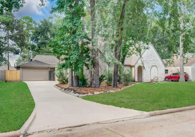 Photo 3 of Single family home for sale at 11514 Normont Dr, Houston, TX 77070 | MLS# 39436005 | Listing updated on 2026-09-19