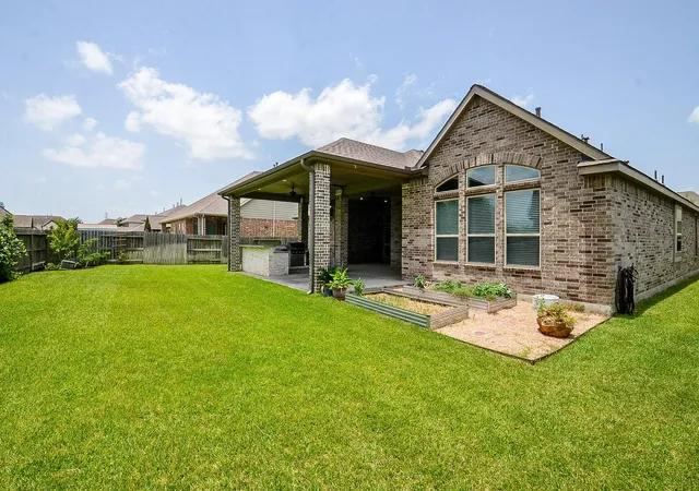 32nd image of 6615 Windy Hills Ln, Katy, TX 77493 | MLS# 26594773