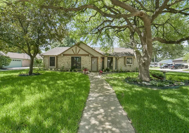 Photo 1 of Single family home for sale at 13615 Pepper Knoll Dr, Houston, TX 77065 | MLS# 34429573 | Listing updated on 2026-09-11