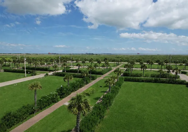 Photo 2 of Land for sale at 2509 Sunset Psge, Galveston, TX 77550 | MLS# 42724072 | Listing updated on 2026-08-15